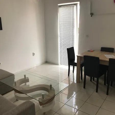 Nerko Apartament Pag Town